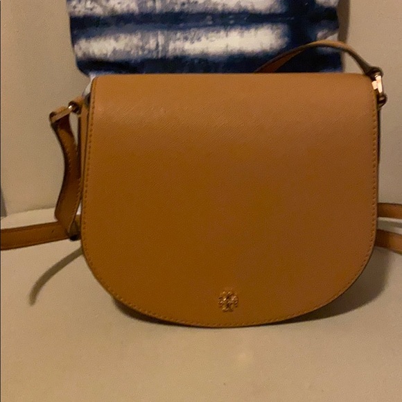 Tory Burch Handbags - Tory Burch Emerson Mini Saddle Bag